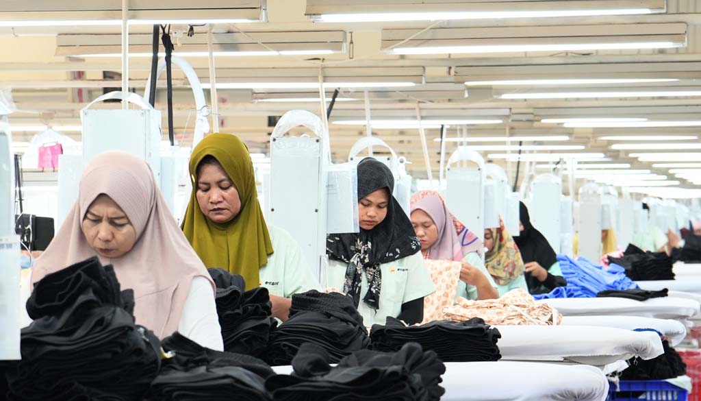 Menumbuhkan Kesadaran Gender di Pabrik Garmen - Strategi Mewujudkan Ruang Kerja Aman